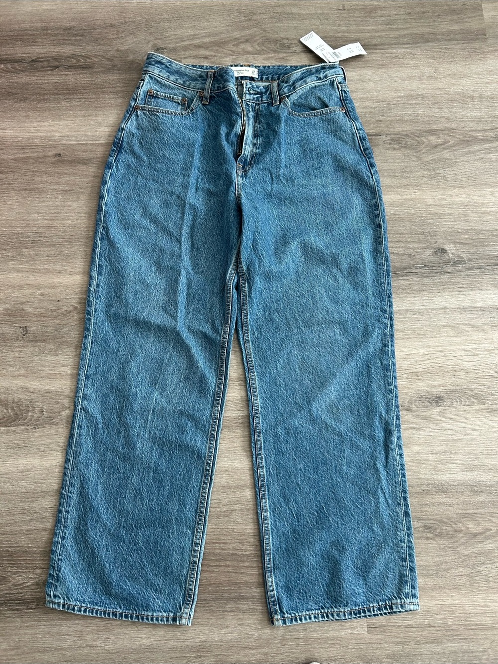 Abercrombie & Fitch High-Rise Straight Leg Jeans - Blue